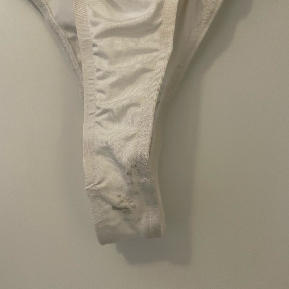 Lulu's Floral Print Bodysuit in Cream and Pink NWT! - Picture 10 of 11